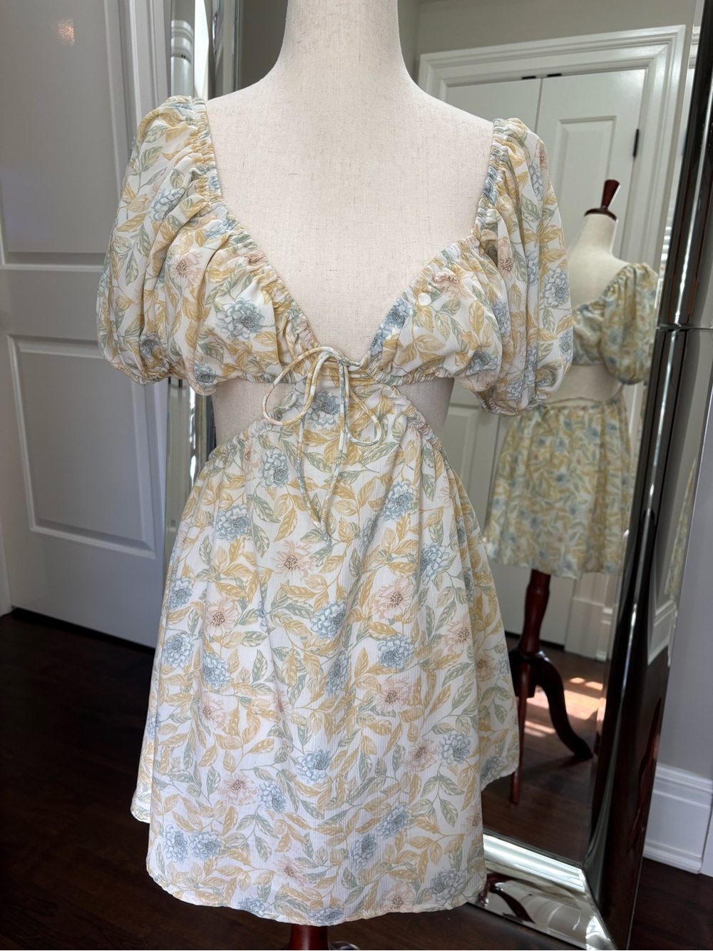 Tie-Front Floral Puff-Sleeve Mini Dress in Cream, Pastel Yellow & Blue